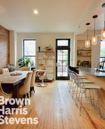 Rental Property at 227 Sackett Street 1, Carroll Gardens, Brooklyn, NY - Bedrooms: 3 
Bathrooms: 2.5 
Rooms: 7  - $11,850 MO.