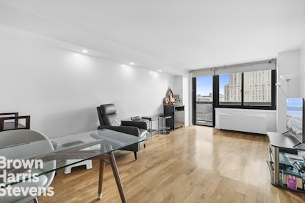 Rental Property at 515 East 72nd Street 21E, Upper East Side, NYC - Bedrooms: 1 
Bathrooms: 1 
Rooms: 3  - $4,900 MO.