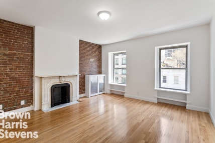 Rental Property at 856 Lexington Avenue 5, Upper East Side, NYC - Bedrooms: 2 
Bathrooms: 1 
Rooms: 4  - $5,595 MO.