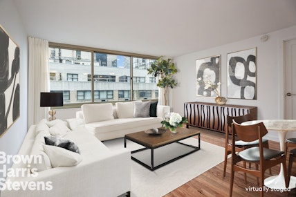 Rental Property at 333 East 45th Street 11D, Midtown East, NYC - Bedrooms: 1 
Bathrooms: 1 
Rooms: 3  - $3,700 MO.