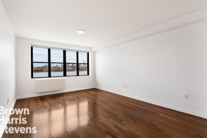 Rental Property at 58 Metropolitan Avenue 6D, Williamsburg, Brooklyn, NY - Bedrooms: 1 
Bathrooms: 1 
Rooms: 3  - $5,250 MO.