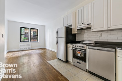 Rental Property at 534 East 88th Street 2Gh, Upper East Side, NYC - Bedrooms: 2 
Bathrooms: 2 
Rooms: 4  - $4,655 MO.
