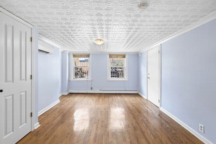 Rental Property at 138 Erie Grdn, Jersey City, New Jersey - Bedrooms: 1 
Bathrooms: 1 
Rooms: 3  - $2,600 MO.