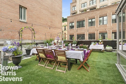 223 Mulberry Street 2, Soho, NYC - 2 Bedrooms  
2 Bathrooms  
4 Rooms - 