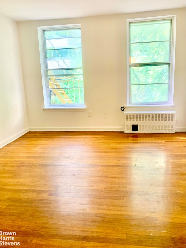 Photo 1 of 308 East 49th Street 2A, Midtown East, NYC, $1,995, Web #: 23077208