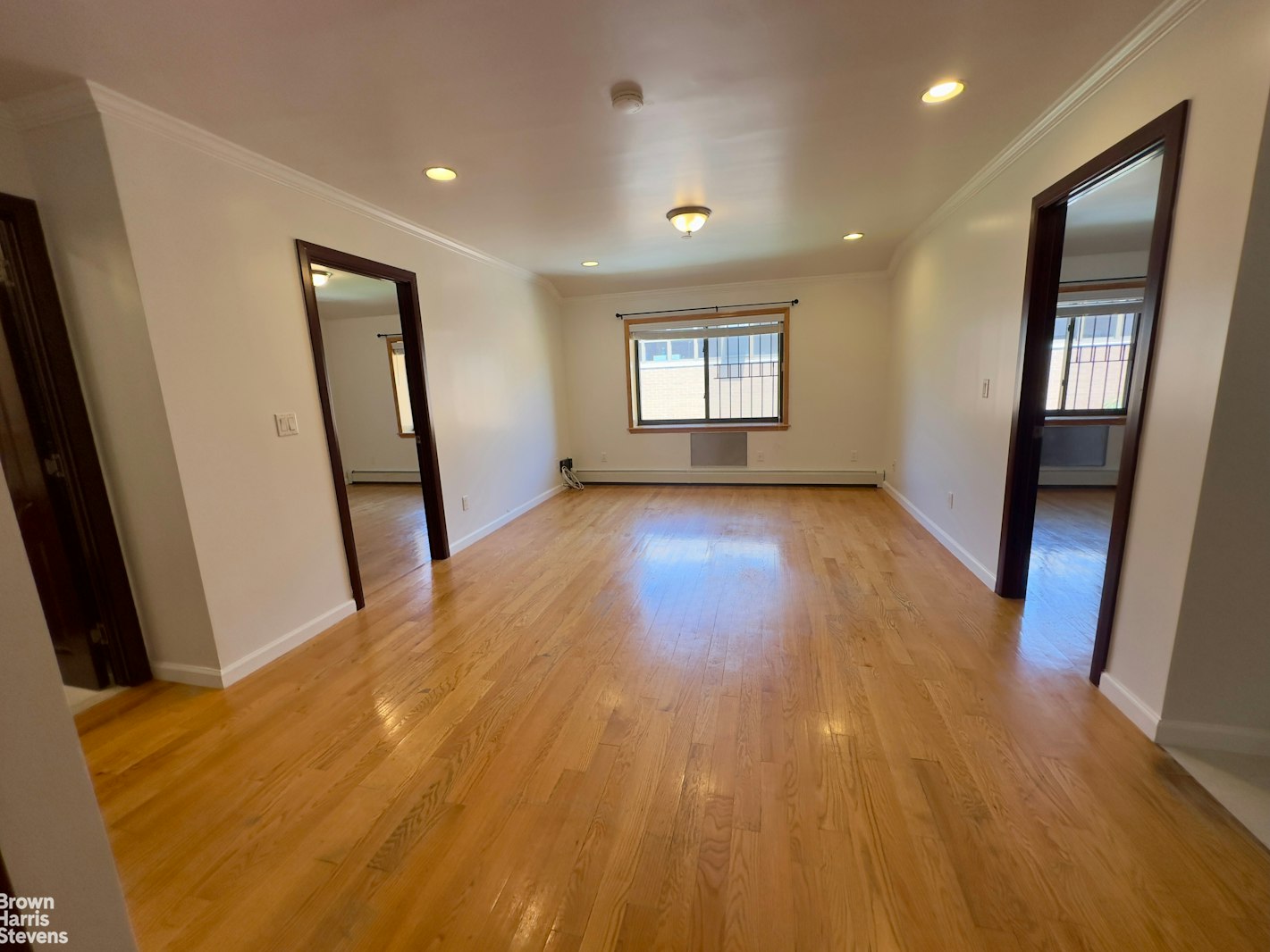 Photo 1 of 75-48 Parsons Boulevard 3F, Kew Gardens Hills, Queens, NY, $2,700, Web #: 23089383