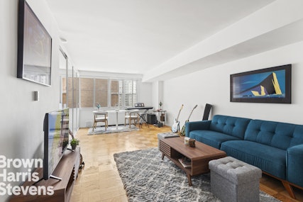 Property for Sale at 165 West 66th Street 14P, Upper West Side, NYC - Bedrooms: 1 
Bathrooms: 1 
Rooms: 2.5 - $475,000