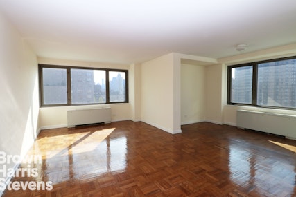 444 East 82nd Street 3A, Upper East Side, NYC - 2 Bedrooms  
2 Bathrooms  
4.5 Rooms - 