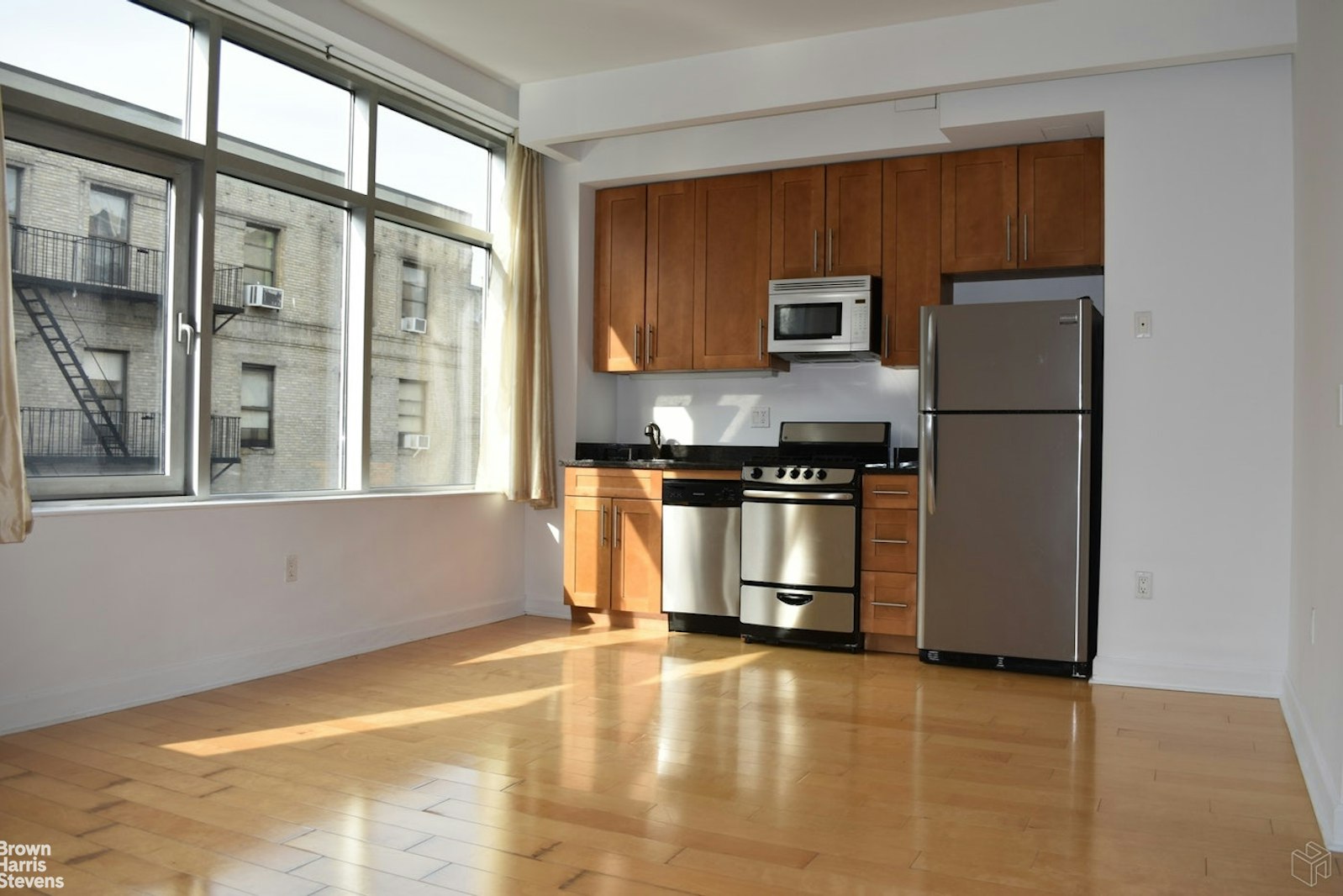 Photo 1 of 42-44 Wadsworth Terrace 2C, Fort George, NYC, $2,268, Web #: 23132934