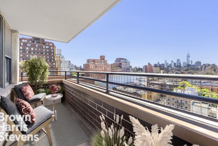 222 West 14th Street 12B, Chelsea, NYC - 1 Bedrooms  
1 Bathrooms  
3 Rooms - 