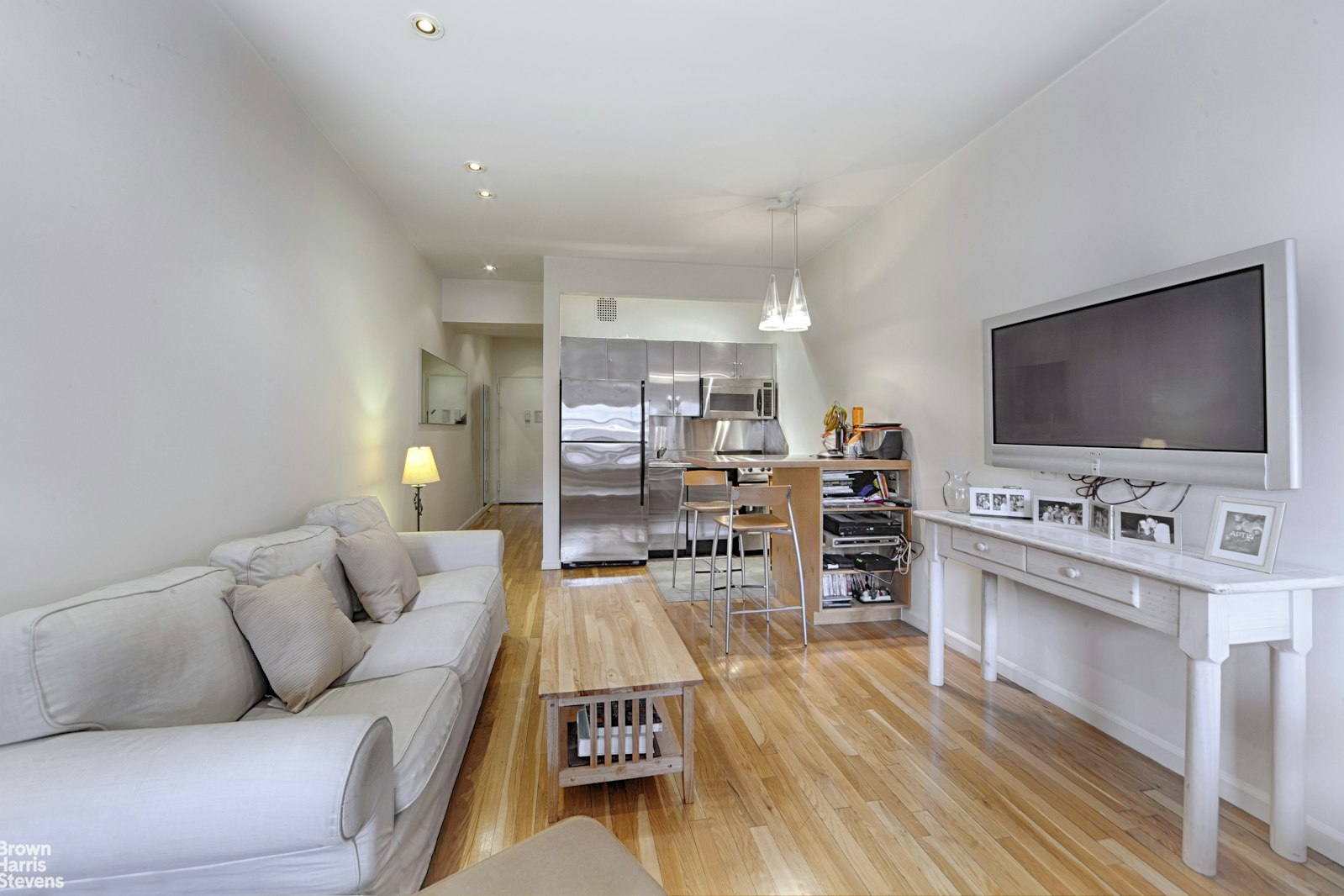 Photo 1 of 186 West 80th Street 4C, Upper West Side, NYC, $2,750, Web #: 23161433