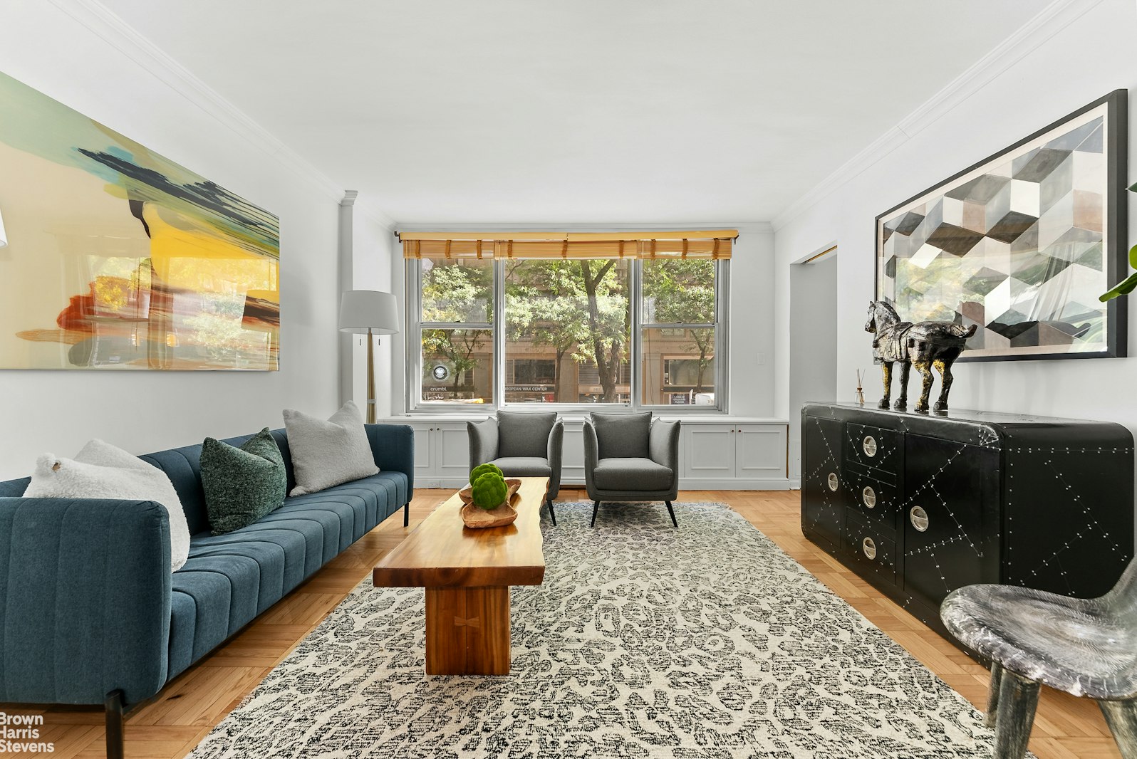 Photo 1 of 169 East 69th Street 2B, Upper East Side, NYC, $849,000, Web #: 23161640