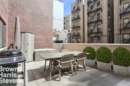 456 West 167th Street, Upper Manhattan, NYC - 2 Bedrooms  
2 Bathrooms  
5 Rooms - 