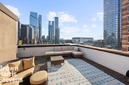 529 West 42nd Street 9S, Midtown West, NYC - 1 Bathrooms  
2 Rooms - 