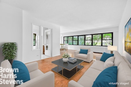 160 East 38th Street 2D, Murray Hill, NYC - 1 Bedrooms  
1.5 Bathrooms  
3.5 Rooms - 