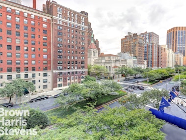 Property for Sale at 80 Park Avenue 6M, Midtown East, NYC - Bathrooms: 1 
Rooms: 2.5 - $725,000