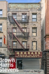 Property for Sale at 103 Mosco Street, Chinatown, NYC - Bedrooms: 6 
Bathrooms: 3.5 
Rooms: 12  - $2,095,000