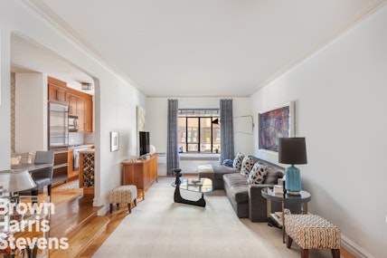 Property for Sale at 250 West 24th Street 6Ge, Chelsea, NYC - Bedrooms: 2 
Bathrooms: 1 
Rooms: 4  - $1,649,000