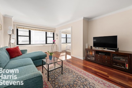 Property for Sale at 201 East 77th Street 6E, Upper East Side, NYC - Bathrooms: 1 
Rooms: 2.5 - $550,000