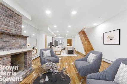 231 West 113th Street 1, Upper Manhattan, NYC - 2 Bedrooms  
2.5 Bathrooms  
6 Rooms - 