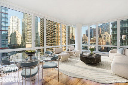 Property for Sale at 250 East 53rd Street 1202, Midtown East, NYC - Bedrooms: 2 
Bathrooms: 2 
Rooms: 4.5 - $2,100,000