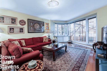 60 Sutton Place South 6Ks, Midtown East, NYC - 2 Bedrooms  
2 Bathrooms  
5 Rooms - 