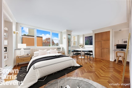 Property for Sale at 77 Seventh Avenue 10L, Chelsea, NYC - Bathrooms: 1 
Rooms: 2.5 - $699,000