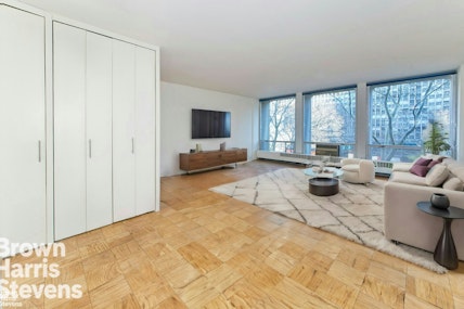 Property for Sale at 333 East 30th Street 2N, Kips Bay, NYC - Bedrooms: 1 
Bathrooms: 1 
Rooms: 3  - $825,000