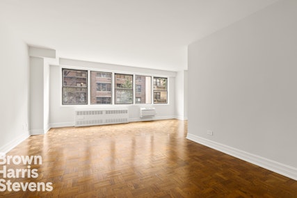 200 East 15th Street 2K, Gramercy Park, NYC - 1 Bathrooms  
2 Rooms - 