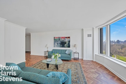 279 Central Park West 14C, Upper West Side, NYC - 3 Bedrooms  
2.5 Bathrooms  
6 Rooms - 