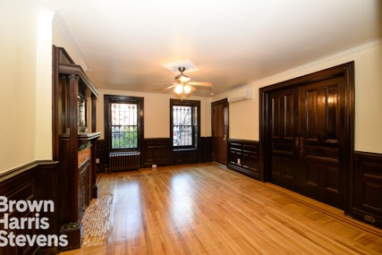 580 Decatur Street 1, Stuyvesant Heights, Brooklyn, NY - 1 Bedrooms  
1 Bathrooms  
4 Rooms - 