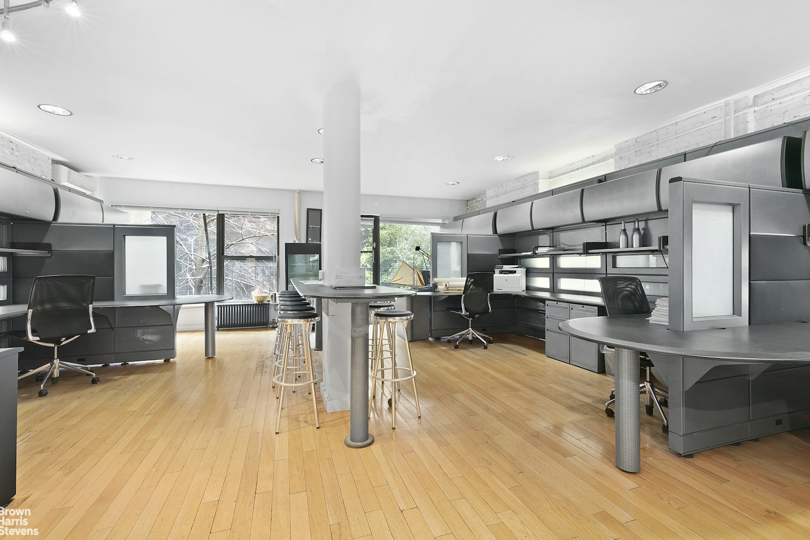 Photo 1 of 330 East 48th Street 3rdfloor, Midtown East, NYC, $10,000, Web #: 23218045