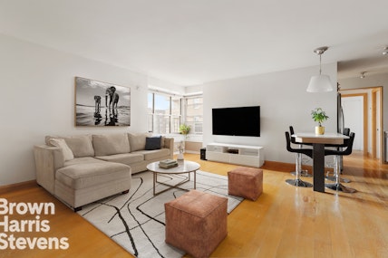 Property for Sale at 570 Grand Street H1101, Lower East Side, NYC - Bedrooms: 3 
Bathrooms: 1 
Rooms: 5  - $995,000