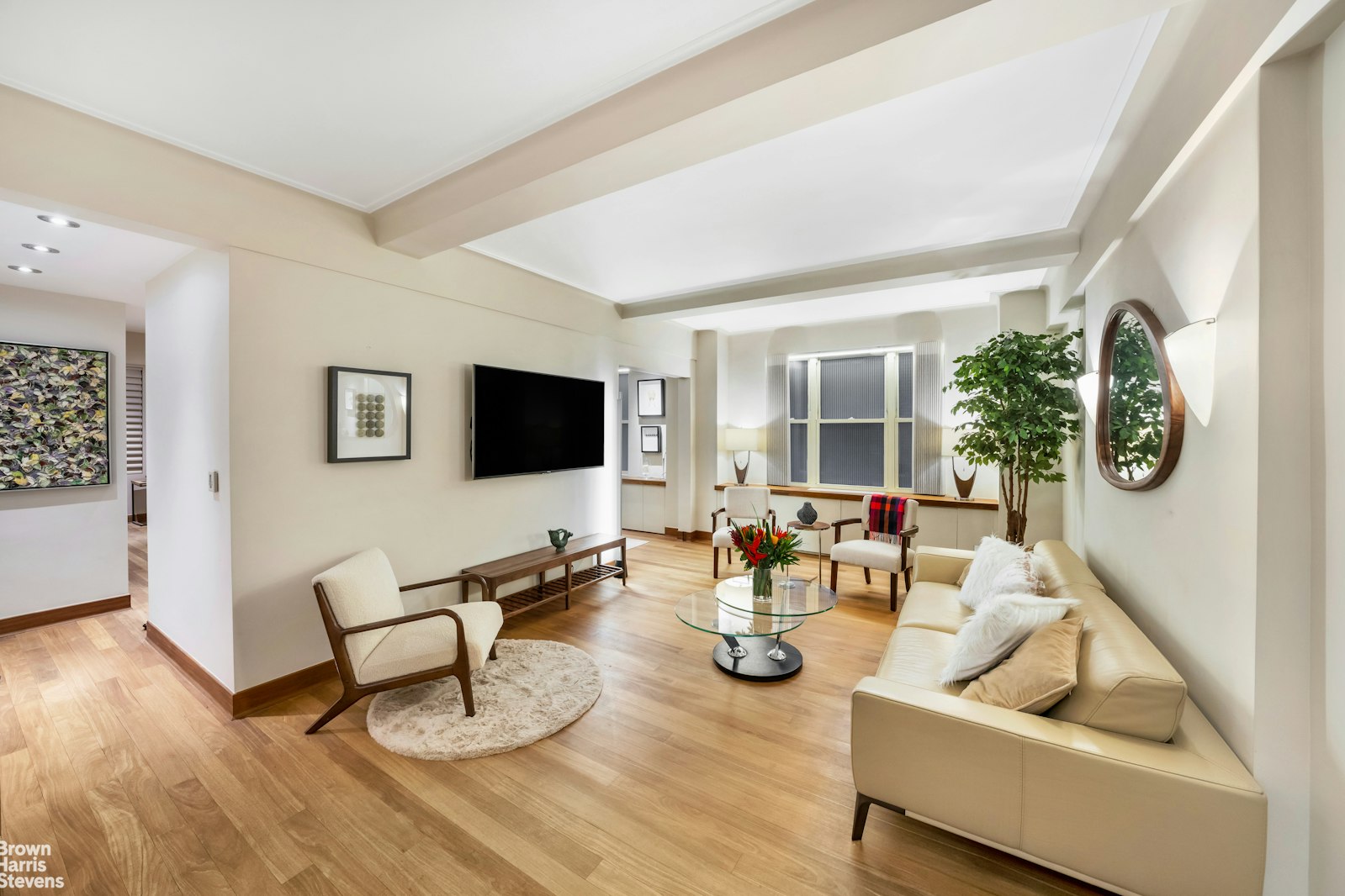 Photo 1 of 65 Central Park West 2G, Upper West Side, NYC, $1,695,000, Web #: 23221314