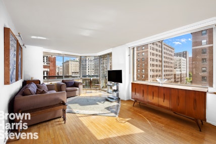 Property for Sale at 250 West 90th Street 11H, Upper West Side, NYC - Bedrooms: 2 
Bathrooms: 2.5 
Rooms: 4.5 - $1,725,000