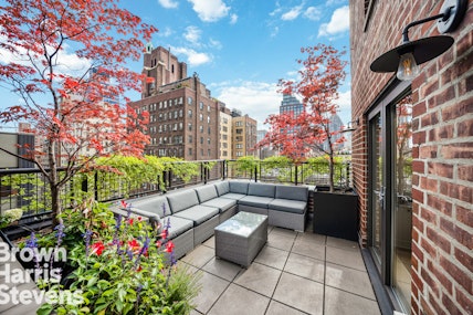 333 East 55th Street 12Bc, Midtown East, NYC - 3 Bedrooms  
2 Bathrooms  
6 Rooms - 