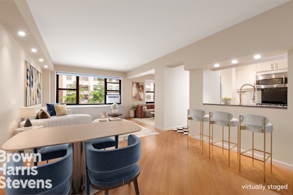 425 East 79th Street 5J, Upper East Side, NYC - 1 Bedrooms  
1 Bathrooms  
4 Rooms - 