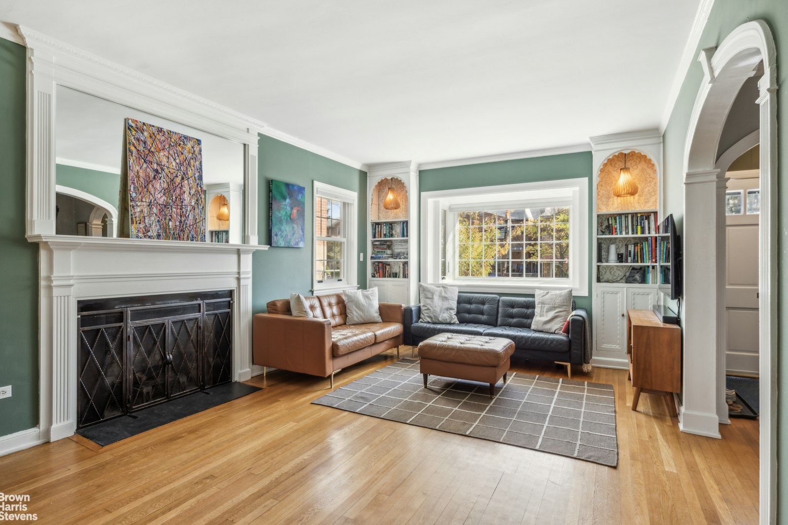 Photo 1 of 5163 Post Road, Fieldston, New York, $999,000, Web #: 23229842