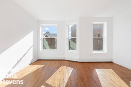 Rental Property at 39 Bradhurst Avenue, Upper Manhattan, NYC - Bedrooms: 1 
Bathrooms: 1 
Rooms: 2  - $2,850 MO.