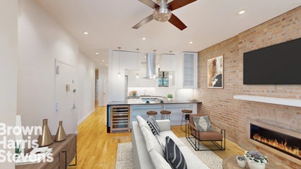 233 West 134th Street, Upper Manhattan, NYC - 2 Bedrooms  
1 Bathrooms  
4 Rooms - 