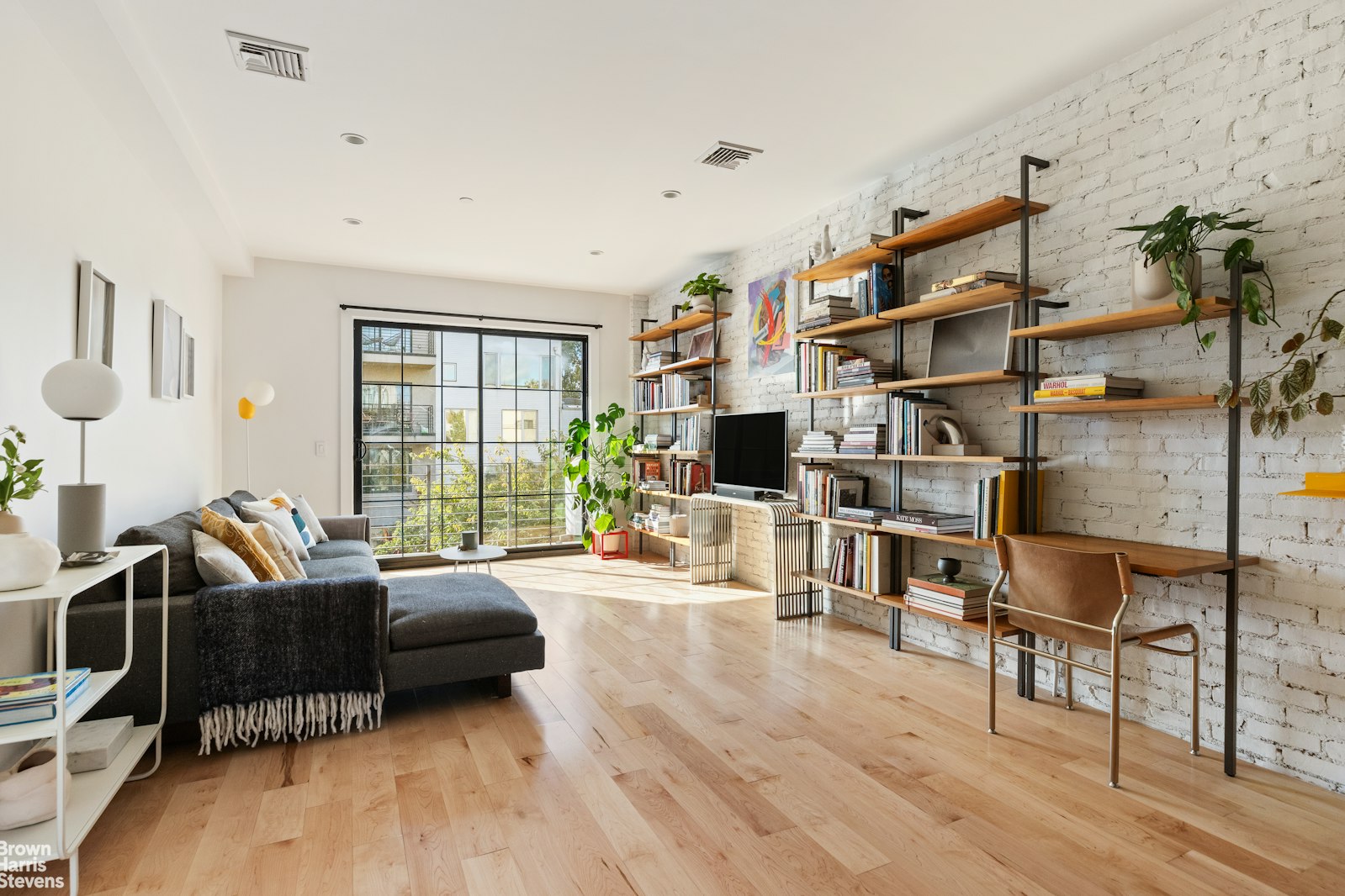 Photo 1 of 174 Jackson Street 3B, Williamsburg, Brooklyn, NY, $1,025,000, Web #: 23237075