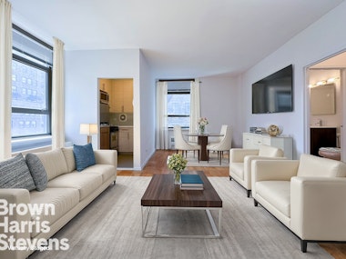 4 Park Avenue 15S, Midtown East, NYC - 1 Bathrooms  
2.5 Rooms - 