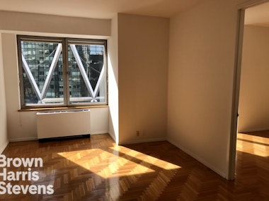 301 West 57th Street 27F, Midtown West, NYC - 1 Bedrooms  
1 Bathrooms  
3 Rooms - 