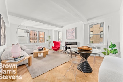 Property for Sale at 4 East 70th Street 5C, Upper East Side, NYC - Bedrooms: 1 
Bathrooms: 1 
Rooms: 3.5 - $1,198,000