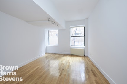 Rental Property at 99 John Street 403, Lower Manhattan, NYC - Bedrooms: 1 
Bathrooms: 1 
Rooms: 4  - $4,200 MO.