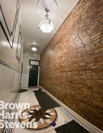 264 Irving Avenue 1R, Bushwick, Brooklyn, NY - 3 Bedrooms  
2 Bathrooms  
6 Rooms - 