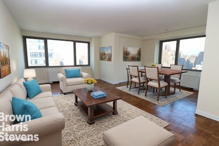 444 East 82nd Street 11E, Upper East Side, NYC - 1 Bedrooms  
2 Bathrooms  
3.5 Rooms - 