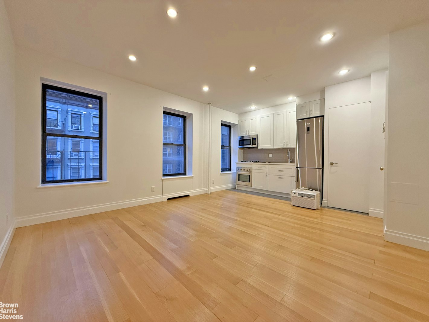 Photo 1 of 349 East 58th Street 4F, Midtown East, NYC, $3,550, Web #: 23252694