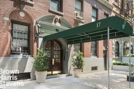 Property for Sale at 17 West 64th Street 2D, Upper West Side, NYC - Bathrooms: 1 
Rooms: 2  - $429,000