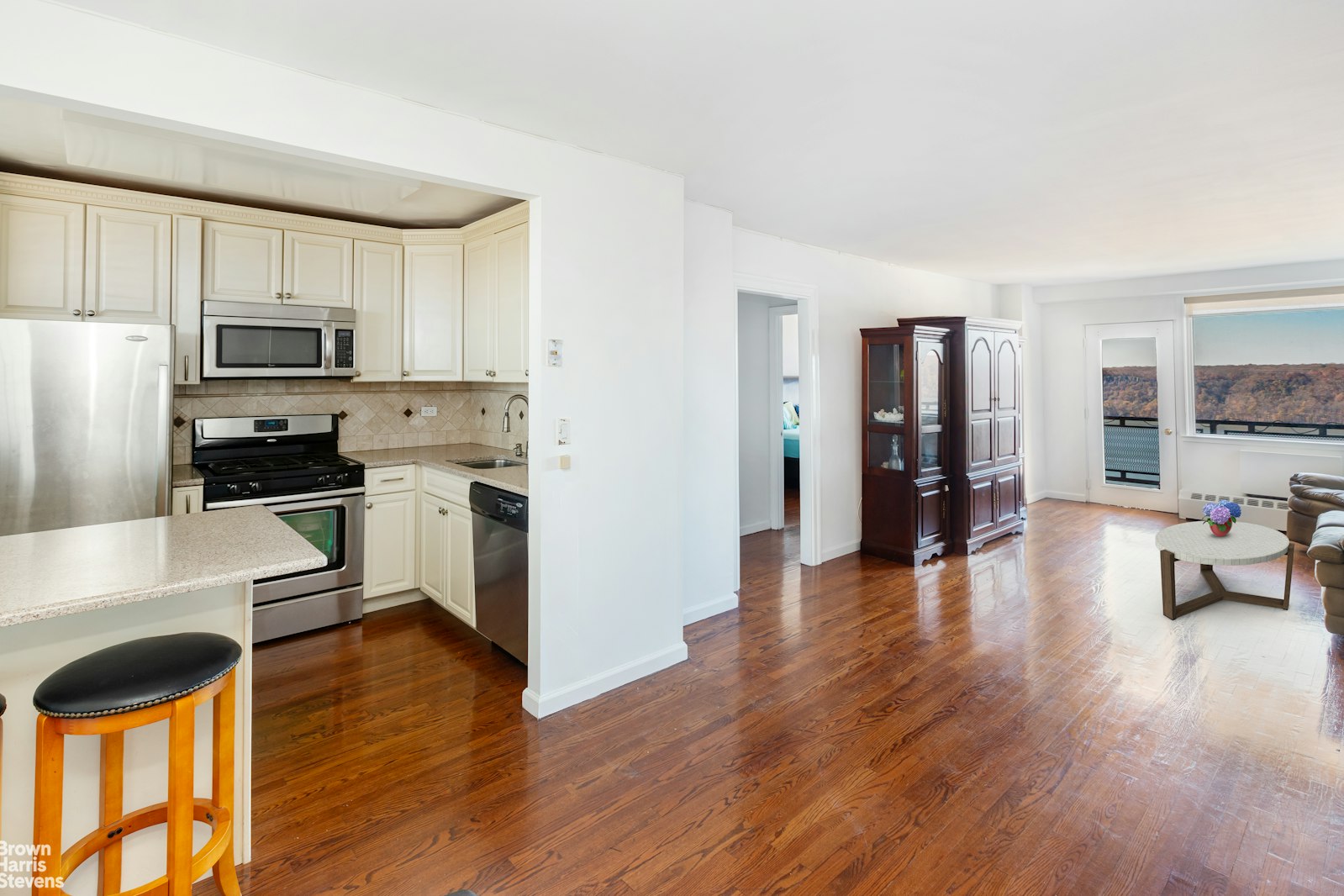 Photo 1 of 5900 Arlington Avenue 18L, Riverdale, New York, $310,000, Web #: 23264339